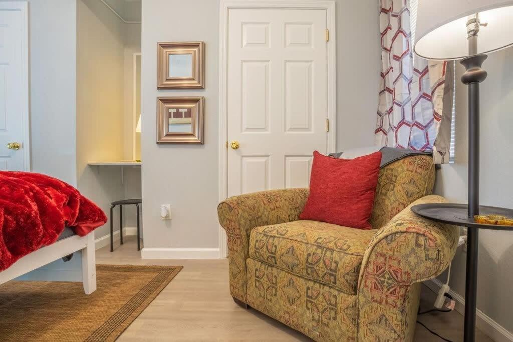 Sasquatch Lodge E Sleeps 13 Гетлинбург Екстериор снимка