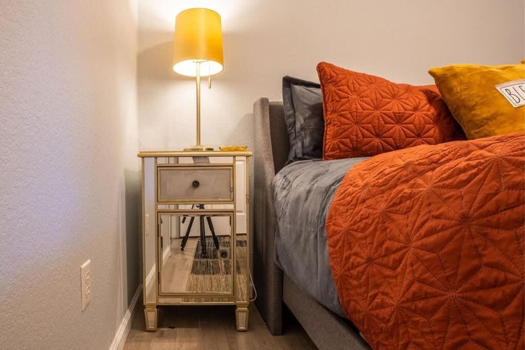 Sasquatch Lodge E Sleeps 13 Гетлинбург Екстериор снимка