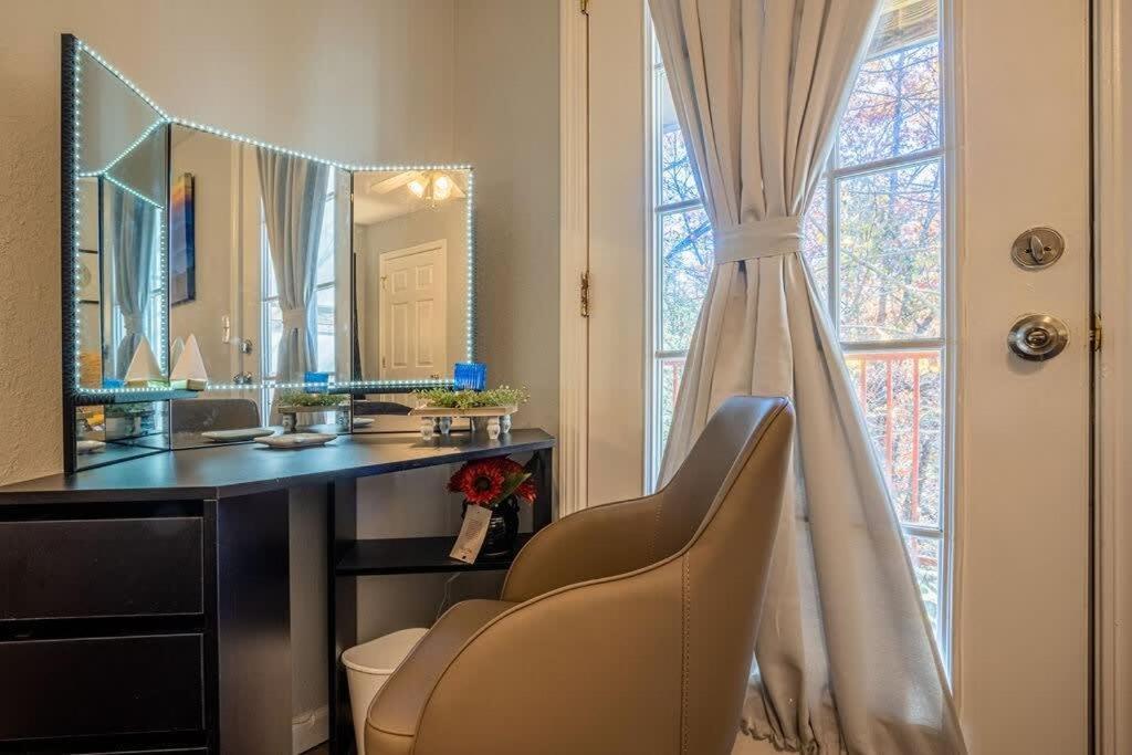 Sasquatch Lodge E Sleeps 13 Гетлинбург Екстериор снимка