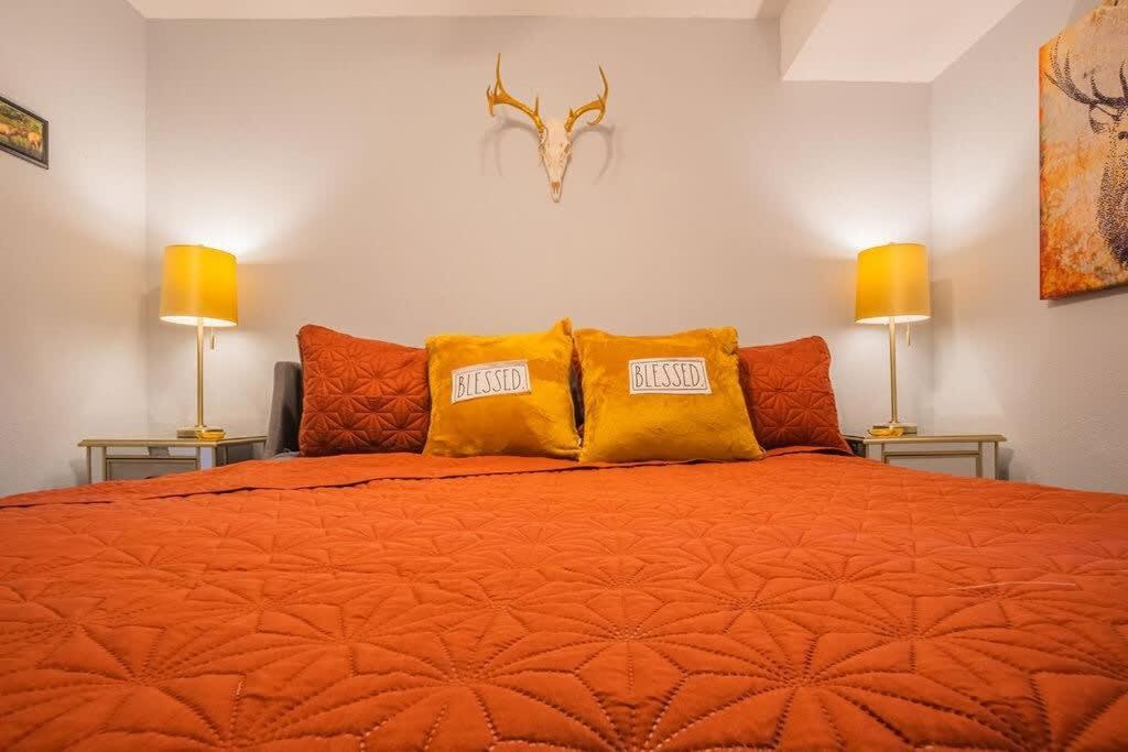 Sasquatch Lodge E Sleeps 13 Гетлинбург Екстериор снимка