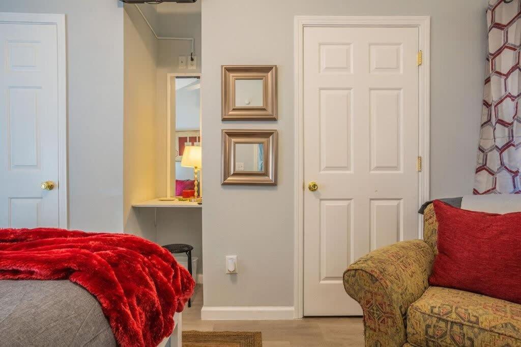 Sasquatch Lodge E Sleeps 13 Гетлинбург Екстериор снимка