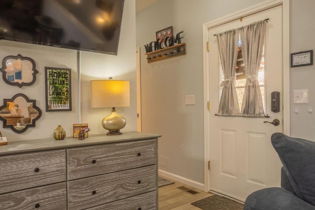 Sasquatch Lodge E Sleeps 13 Гетлинбург Екстериор снимка