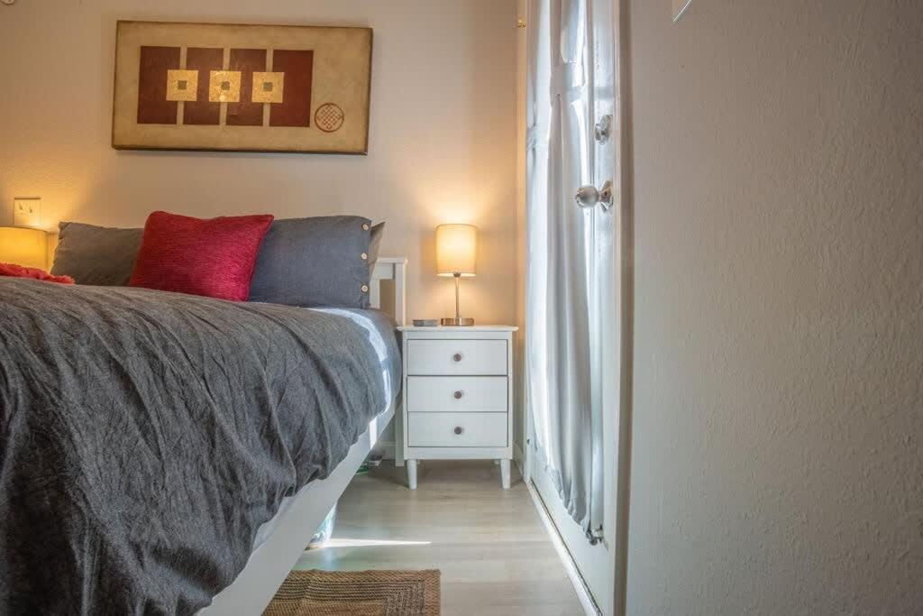 Sasquatch Lodge E Sleeps 13 Гетлинбург Екстериор снимка
