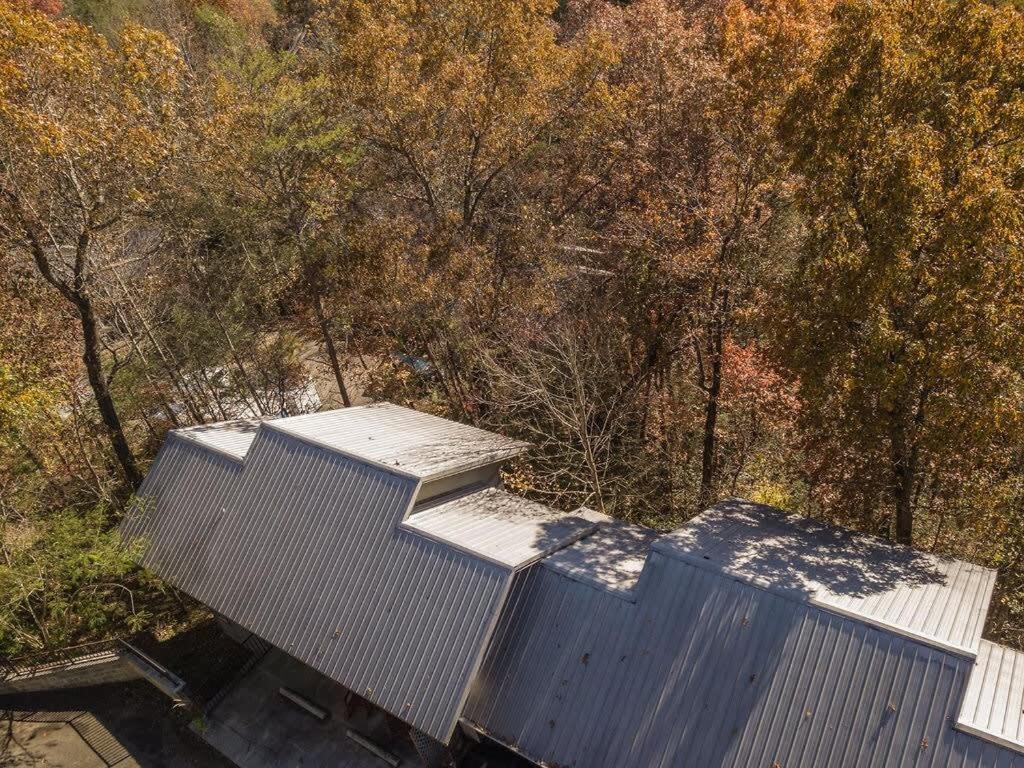 Sasquatch Lodge E Sleeps 13 Гетлинбург Екстериор снимка